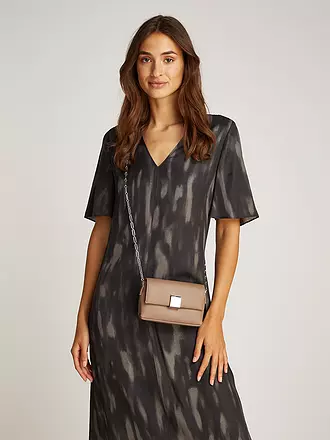 CALVIN KLEIN | Sac - Mini Sac CK PLAQUE | camel